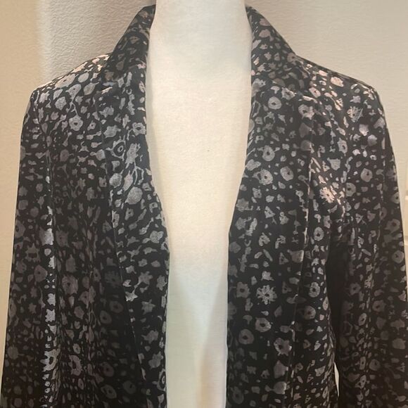 Elévenles Anthropologie Velvet Floral Print Blazer Size 4 - Picture 4 of 8